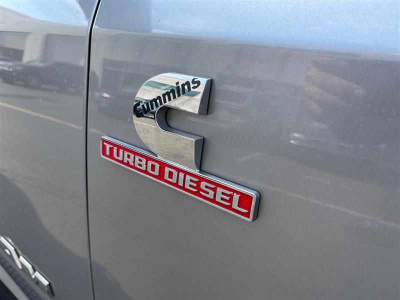 2019 Ram 3500 Laramie photo 7