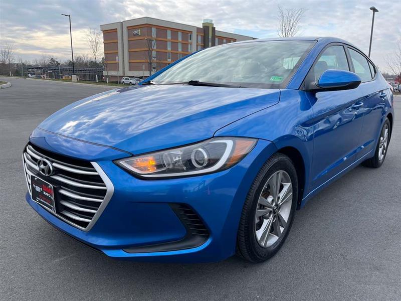2017 Hyundai Elantra SE's photo