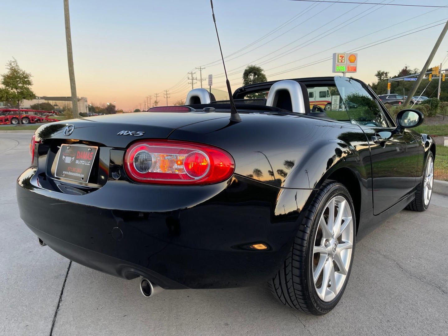 2012 Mazda MX-5 Miata Touring photo 8