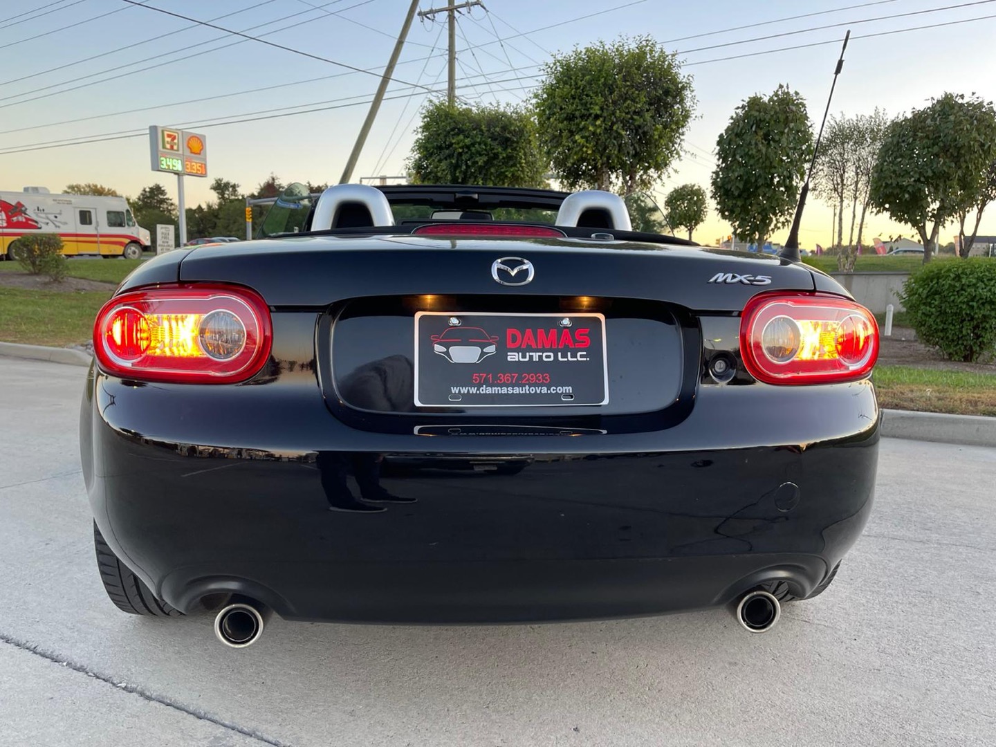 2012 Mazda MX-5 Miata Touring photo 7