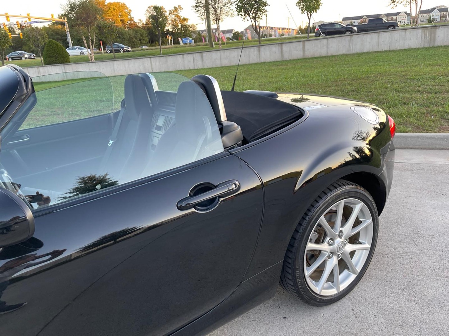 2012 Mazda MX-5 Miata Touring photo 87