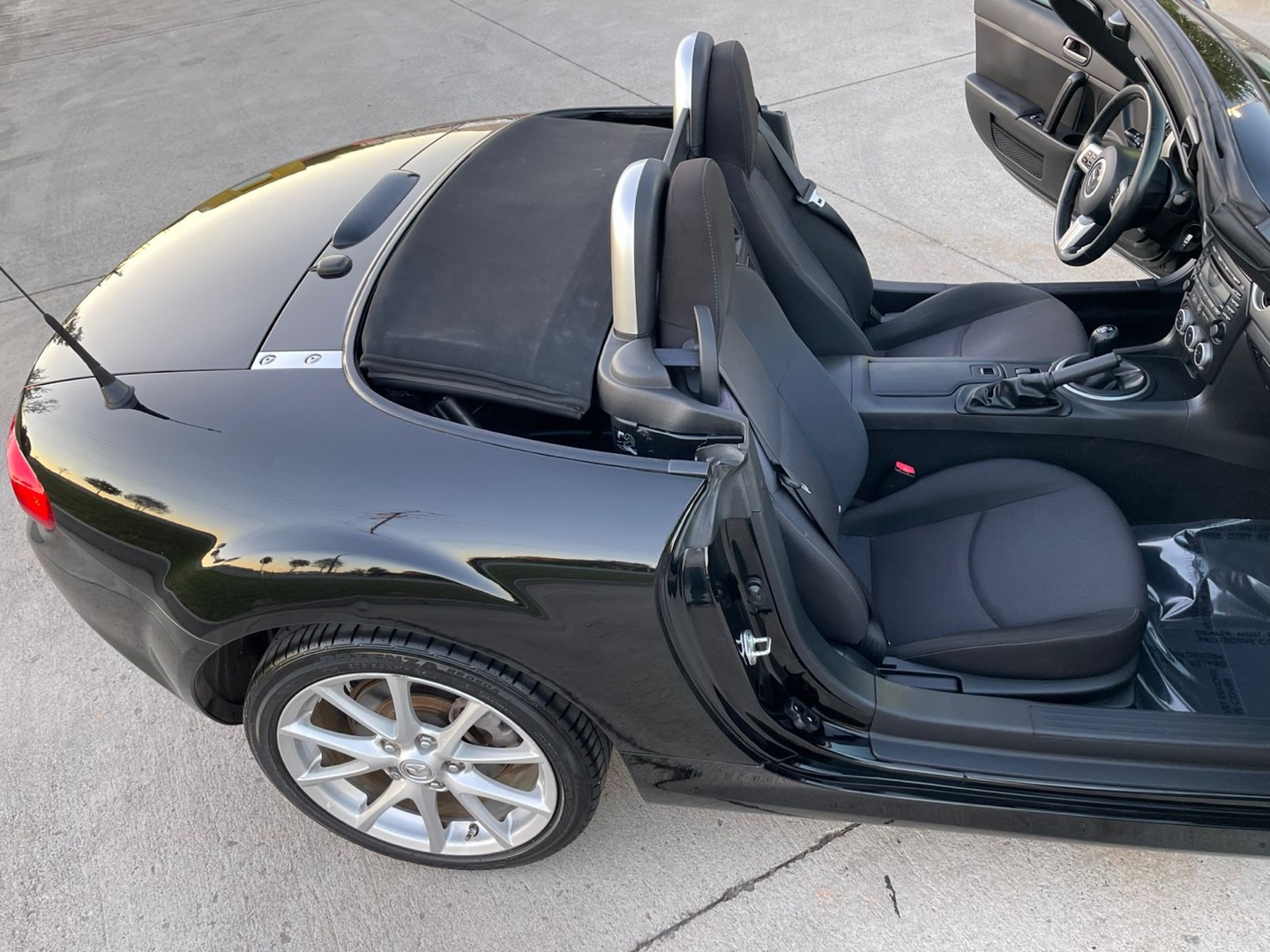 2012 Mazda MX-5 Miata Touring photo 88