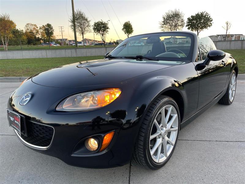 2012 Mazda MX-5 Miata Touring's photo