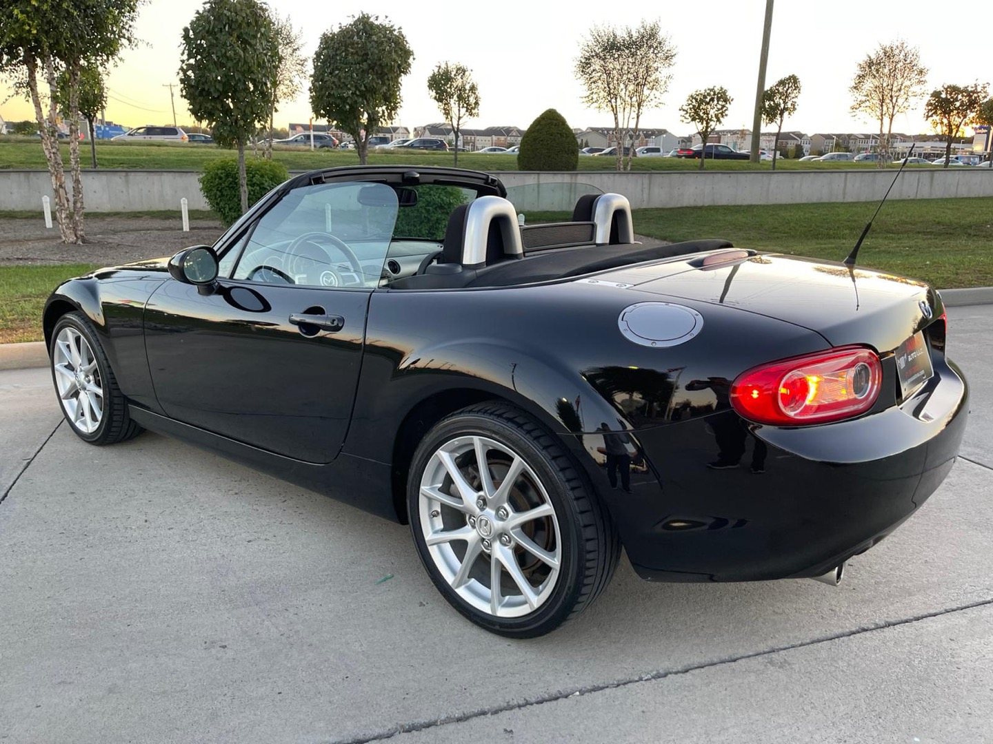 2012 Mazda MX-5 Miata Touring photo 71