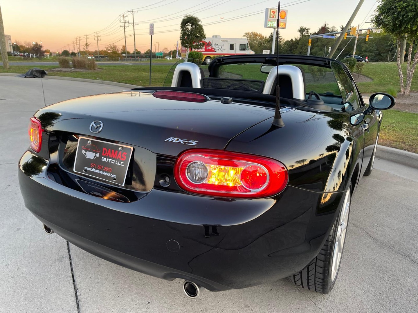 2012 Mazda MX-5 Miata Touring photo 78