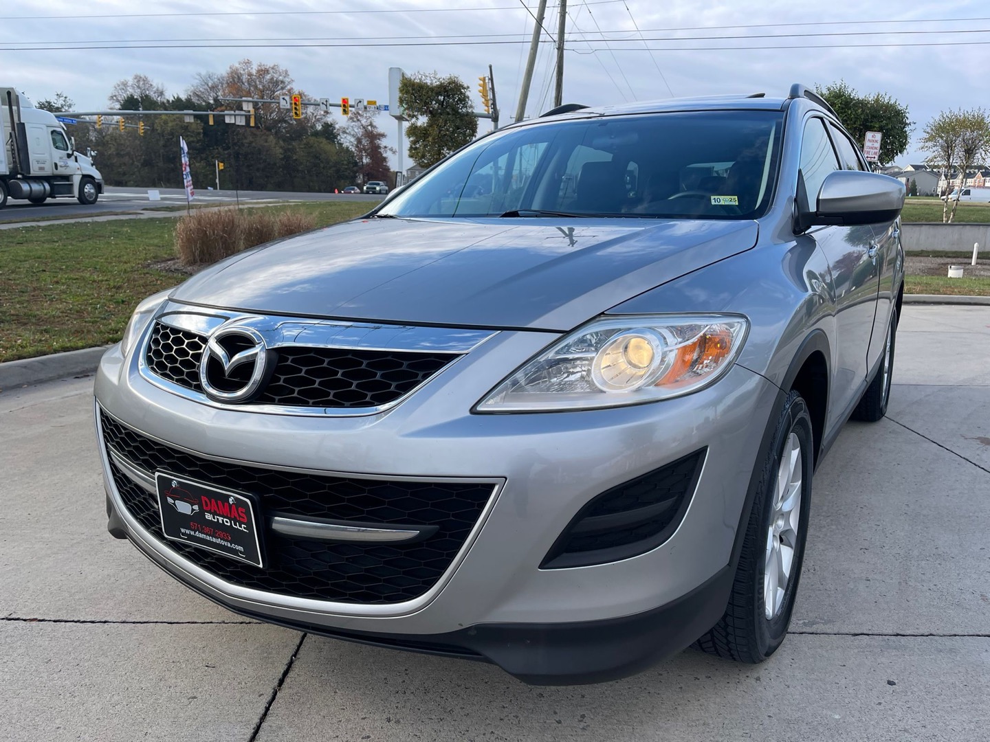 2012 Mazda CX-9 Touring photo 2