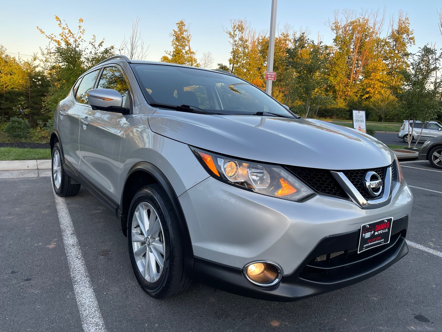 2017 Nissan Rogue Sport SV photo 52