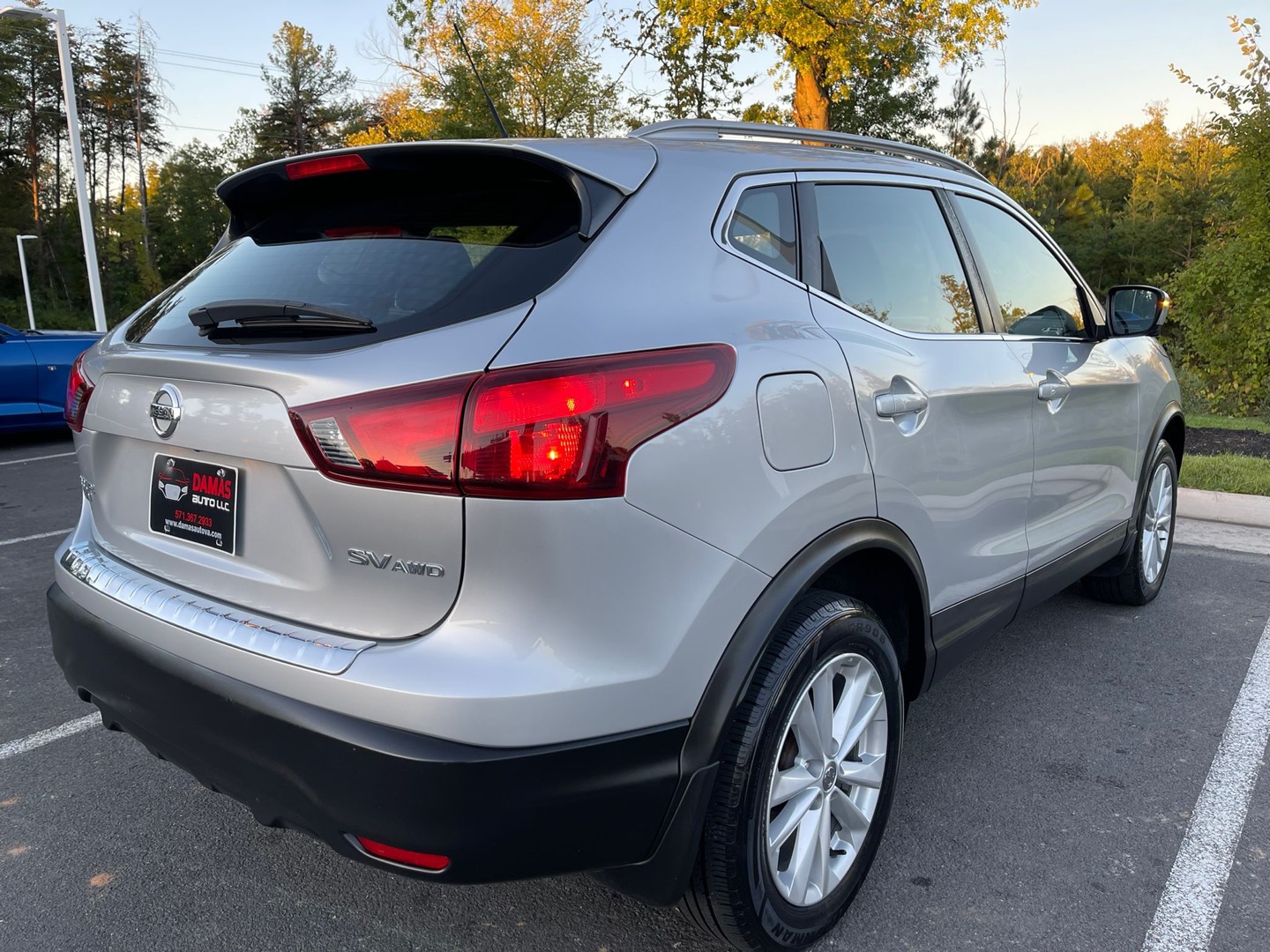 2017 Nissan Rogue Sport SV photo 8