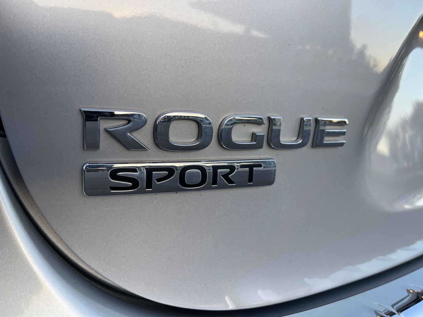 2017 Nissan Rogue Sport SV photo 44