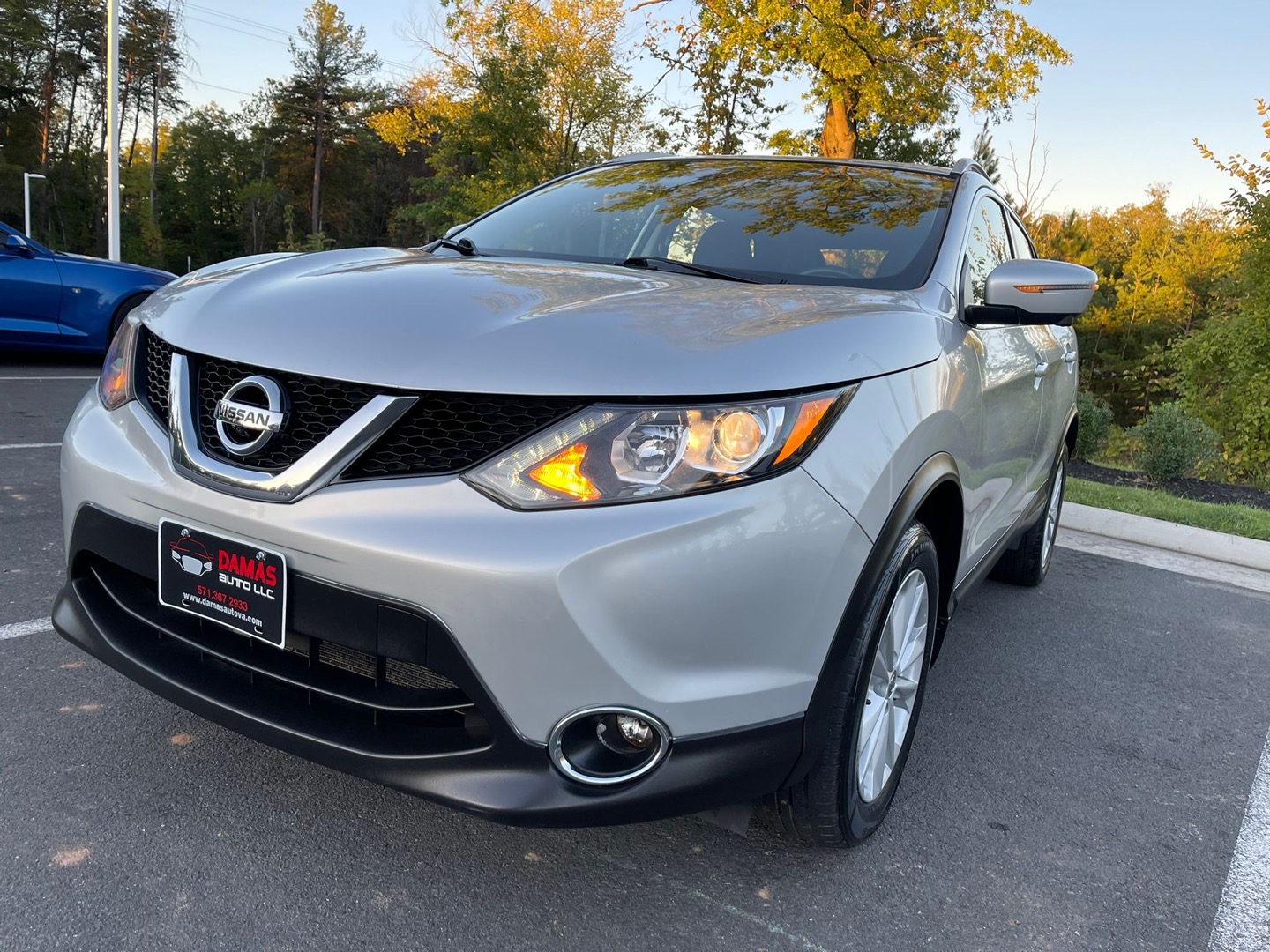 2017 Nissan Rogue Sport SV photo 4