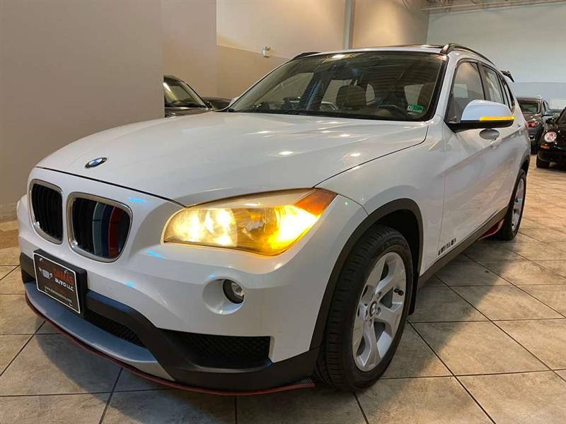 2013 BMW X1 28i's photo