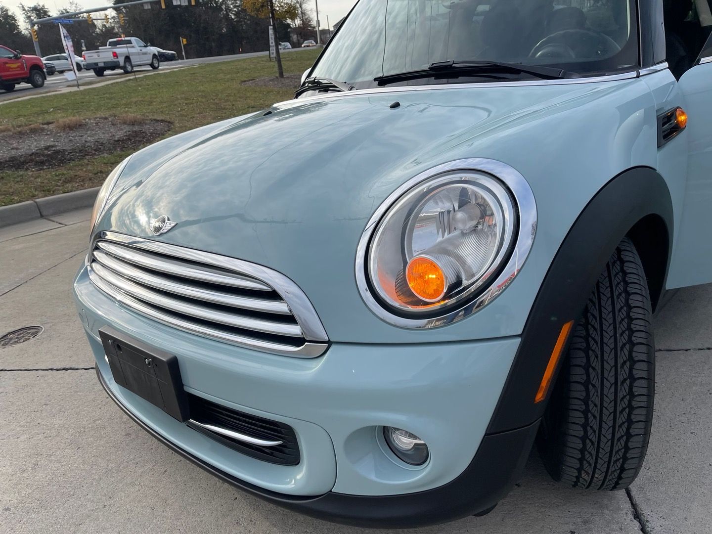 2013 MINI Cooper Base photo 78