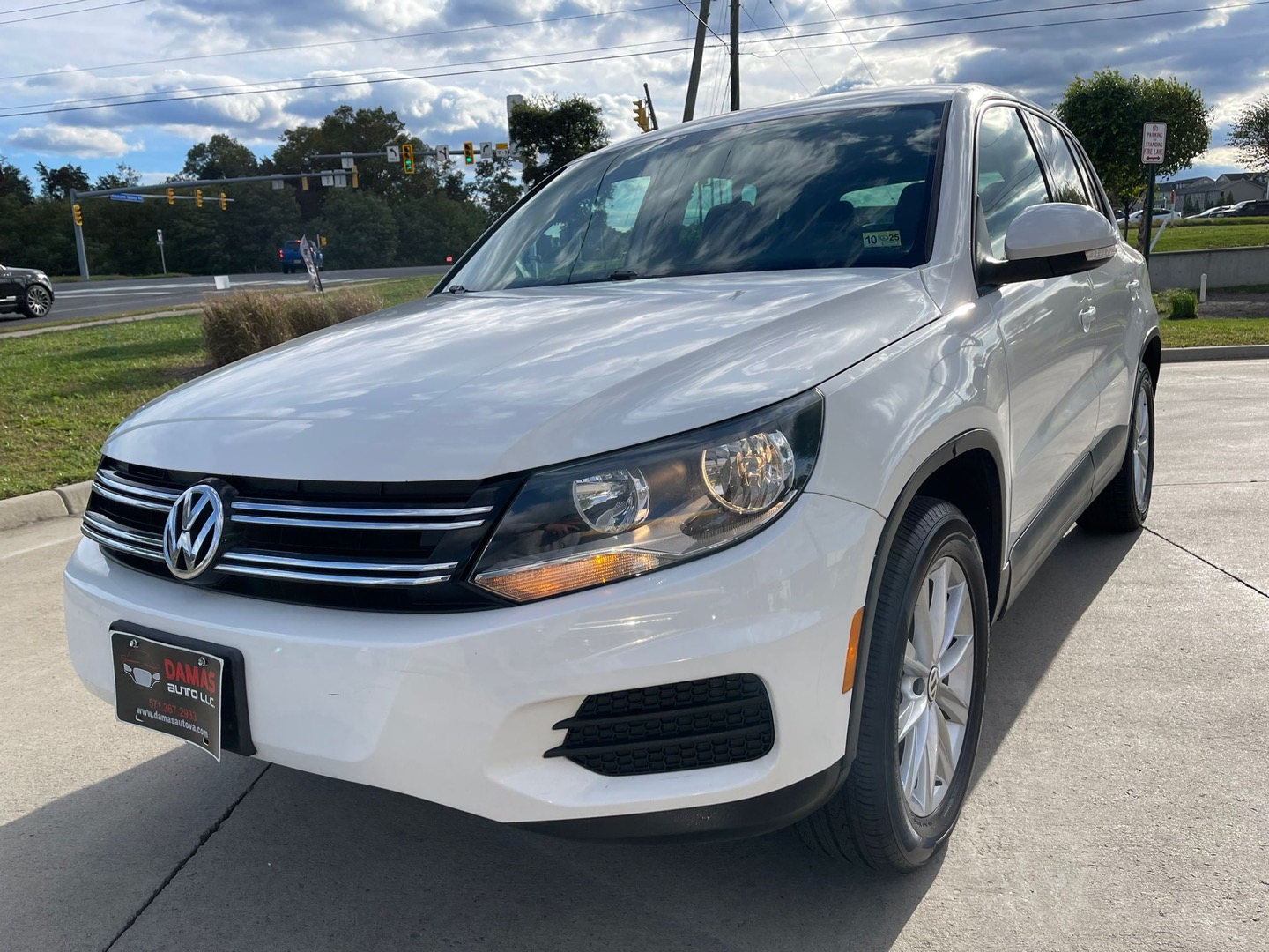 2014 Volkswagen Tiguan SE photo 45