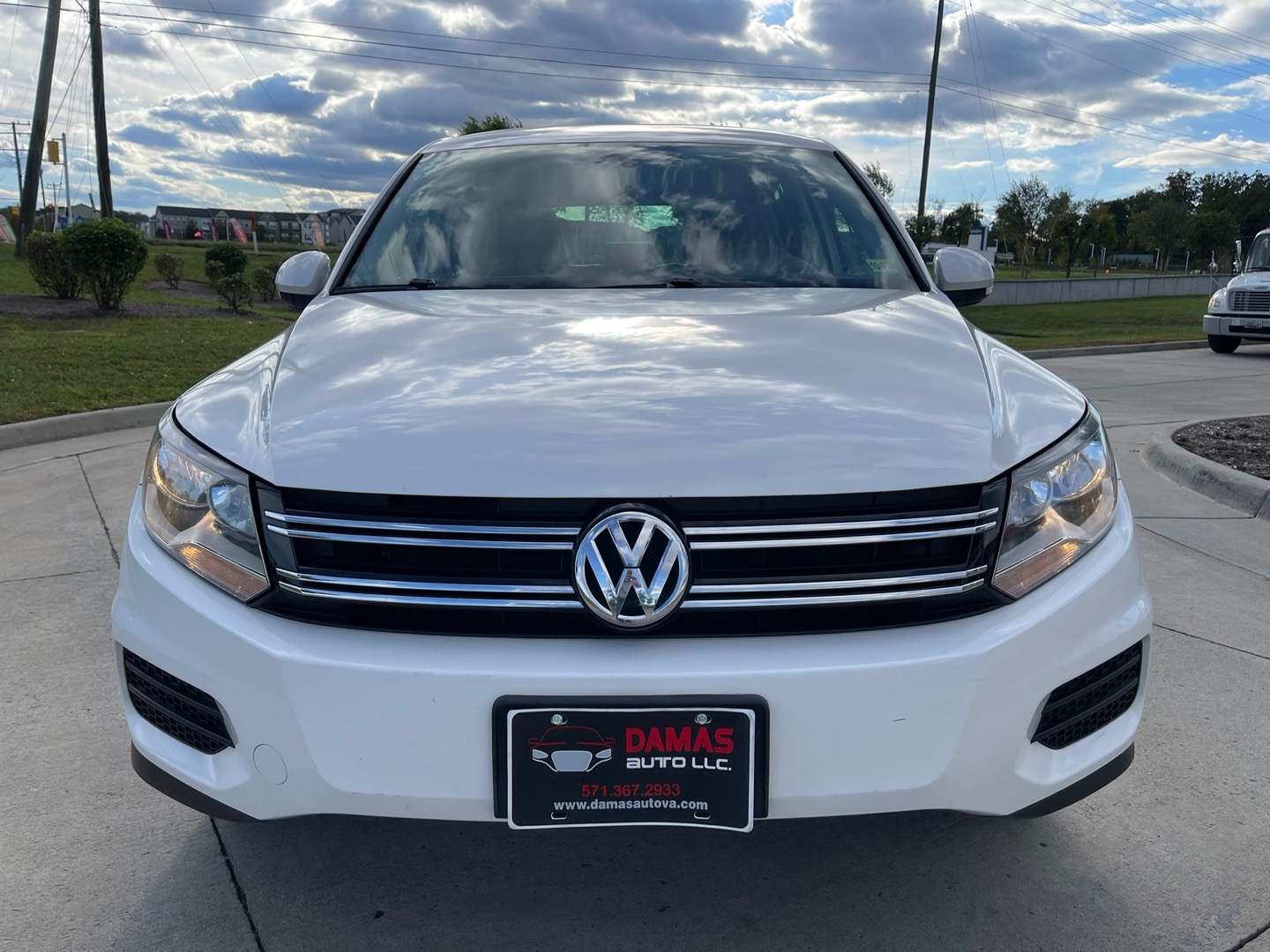 2014 Volkswagen Tiguan SE photo 38