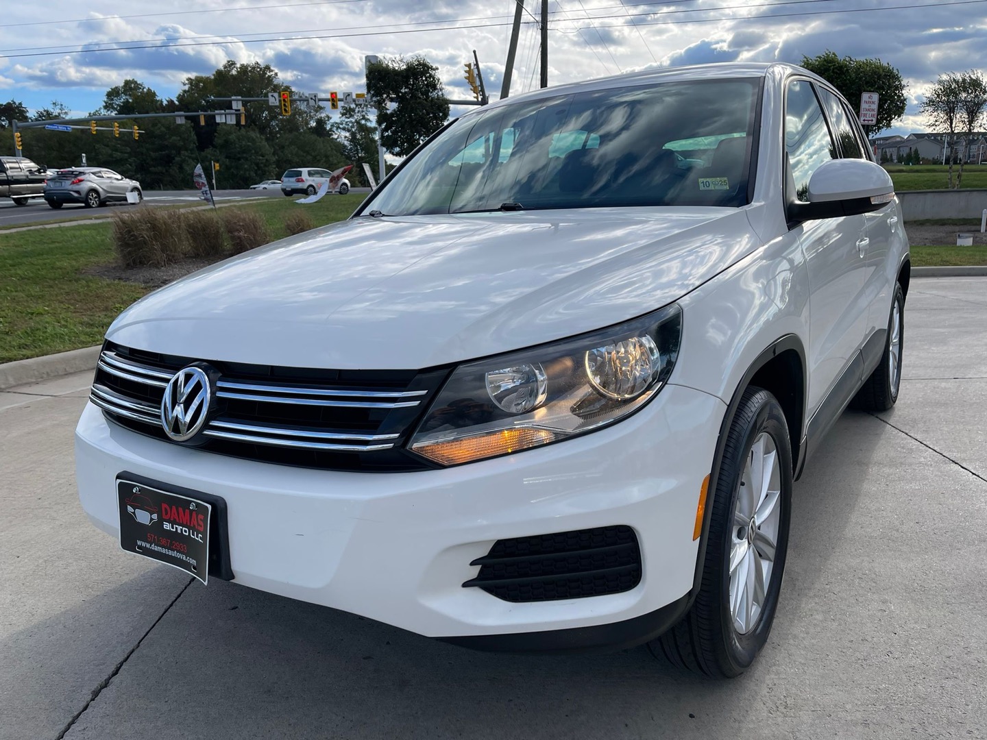 2014 Volkswagen Tiguan SE photo 36