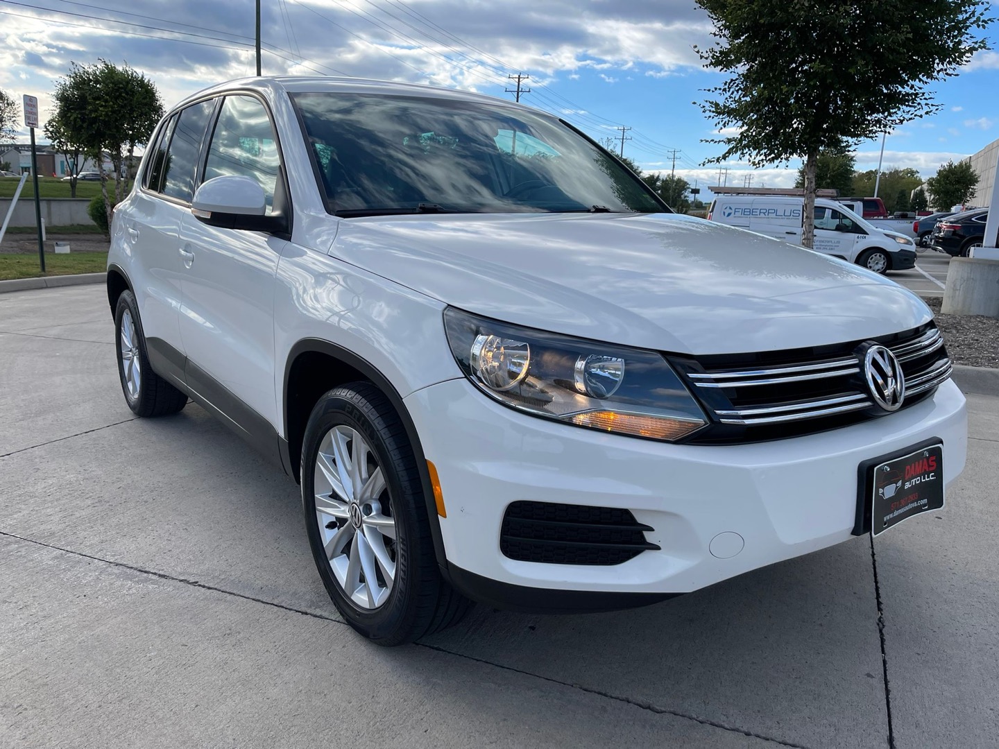 2014 Volkswagen Tiguan SE photo 5