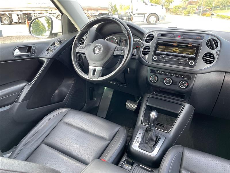 2014 Volkswagen Tiguan SE photo 109