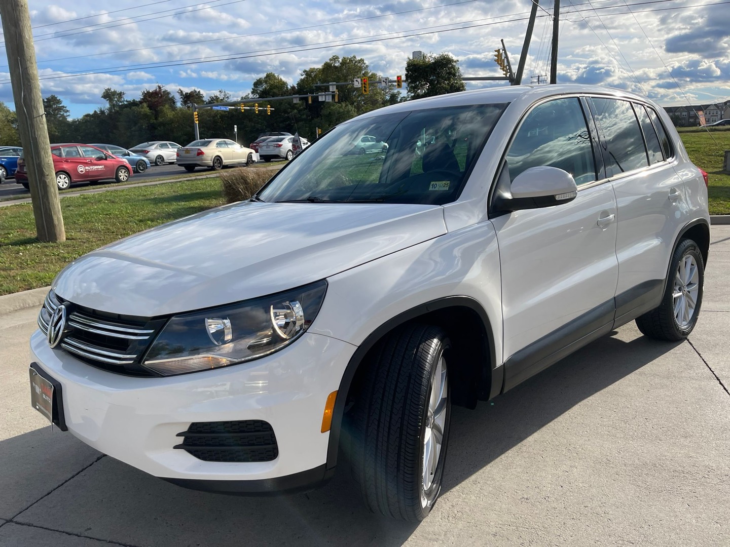 2014 Volkswagen Tiguan SE photo 86