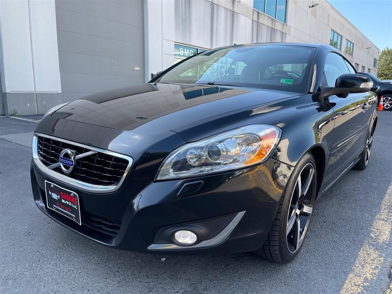 2012 Volvo C70 T5's photo