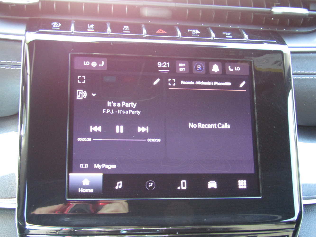 2021 Jeep Grand Cherokee Altitude photo 16
