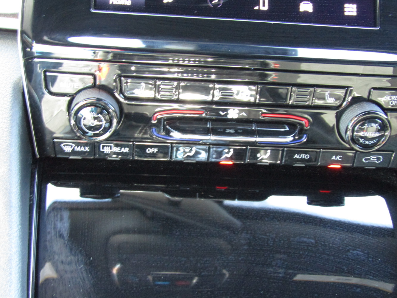 2021 Jeep Grand Cherokee Altitude photo 18