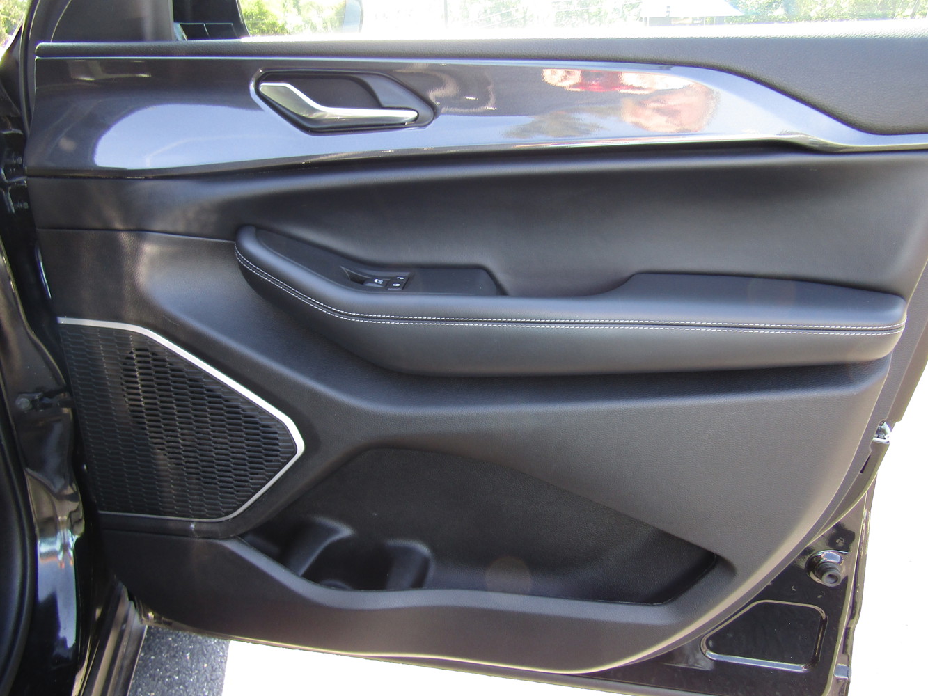 2021 Jeep Grand Cherokee Altitude photo 29