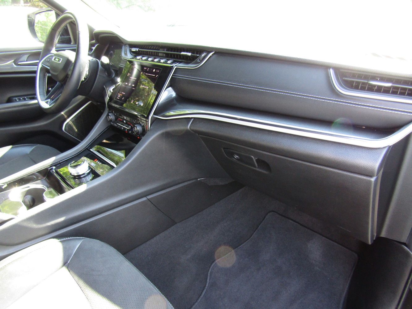 2021 Jeep Grand Cherokee Altitude photo 32
