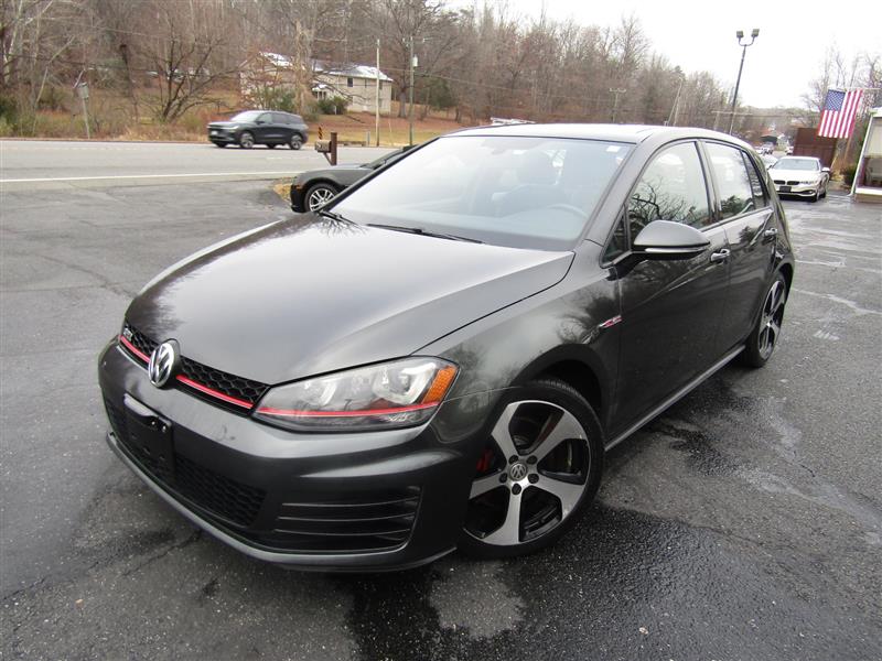 2016 VOLKSWAGEN GOLF GTI 2.0T SE 4-Door FWD