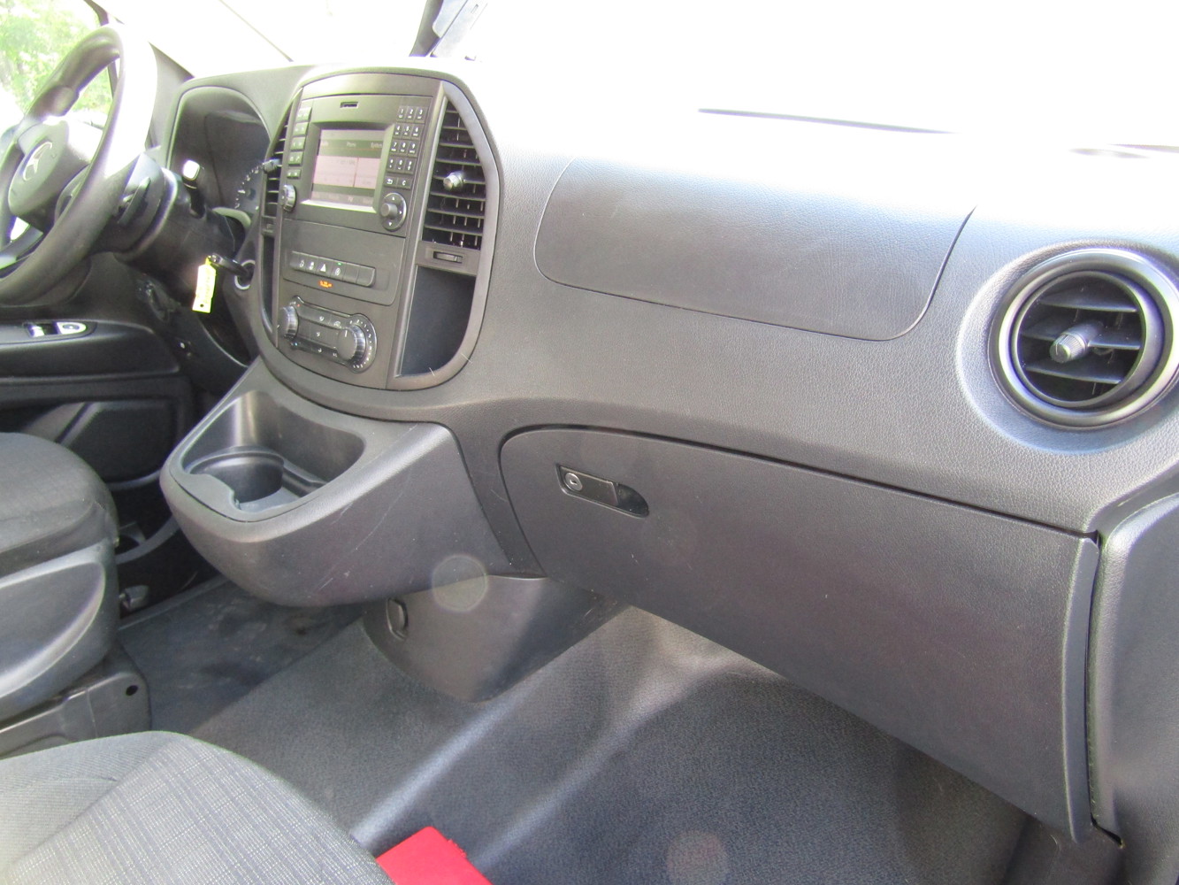 2019 Mercedes Benz Metris Cargo Van photo 15