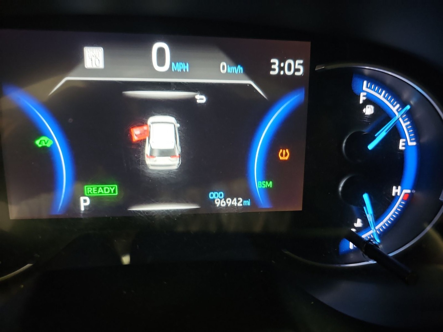 2021 Toyota RAV4 Hybrid XSE photo 9