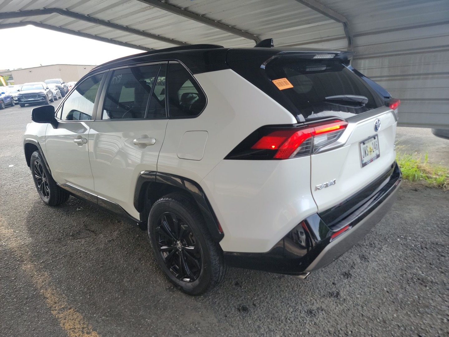 2022 Toyota RAV4 Hybrid XSE photo 5