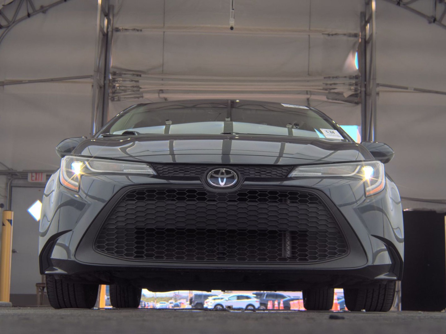 2021 Toyota Corolla LE photo 6