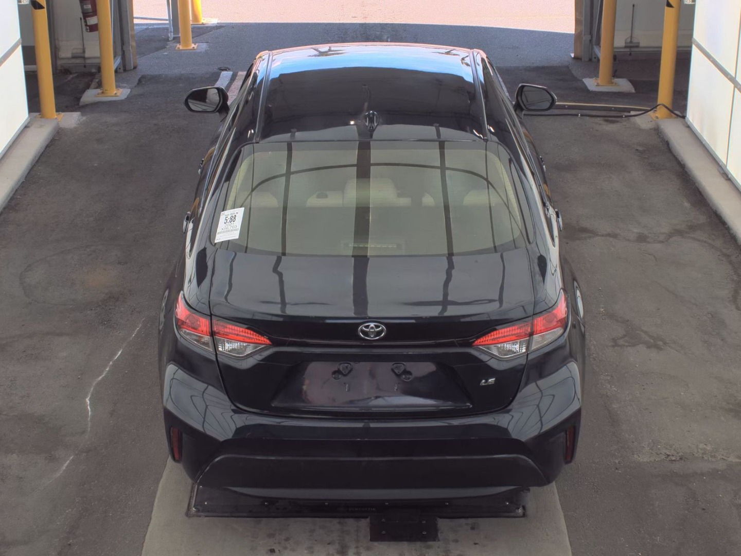 2021 Toyota Corolla LE photo 7