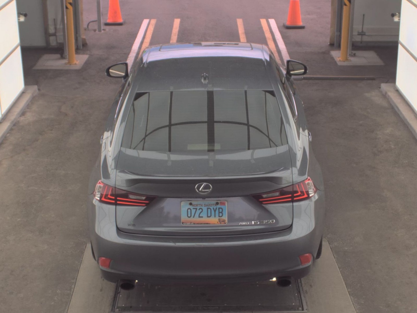 2014 Lexus IS 350 photo 4