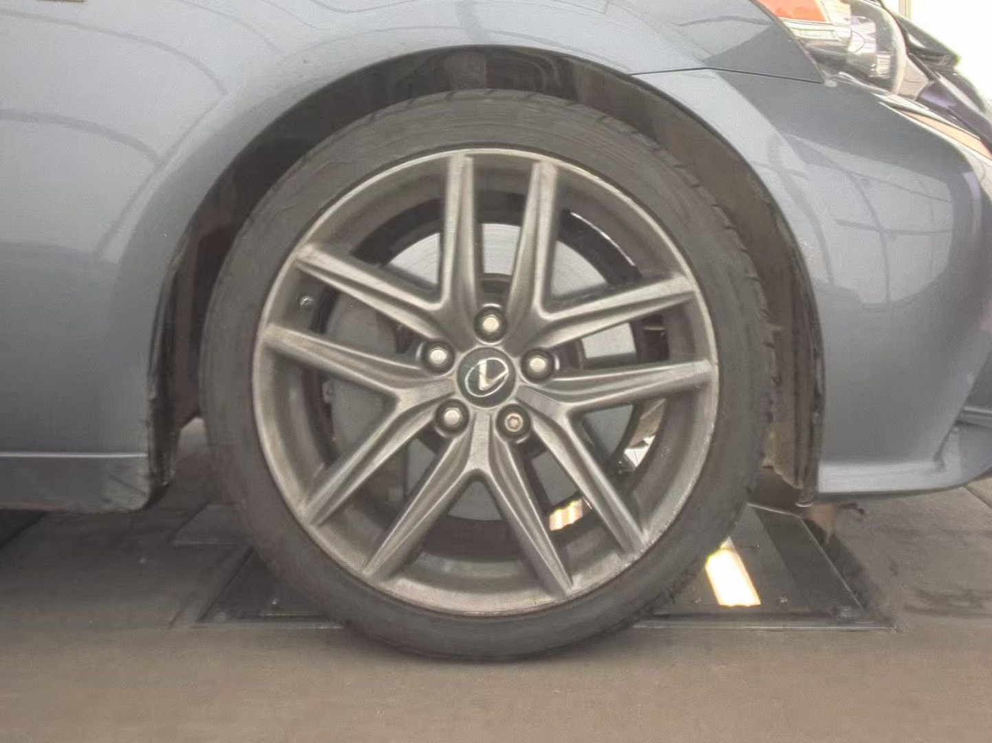 2014 Lexus IS 350 photo 6