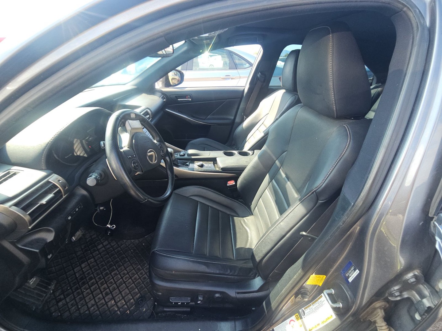2014 Lexus IS 350 photo 8