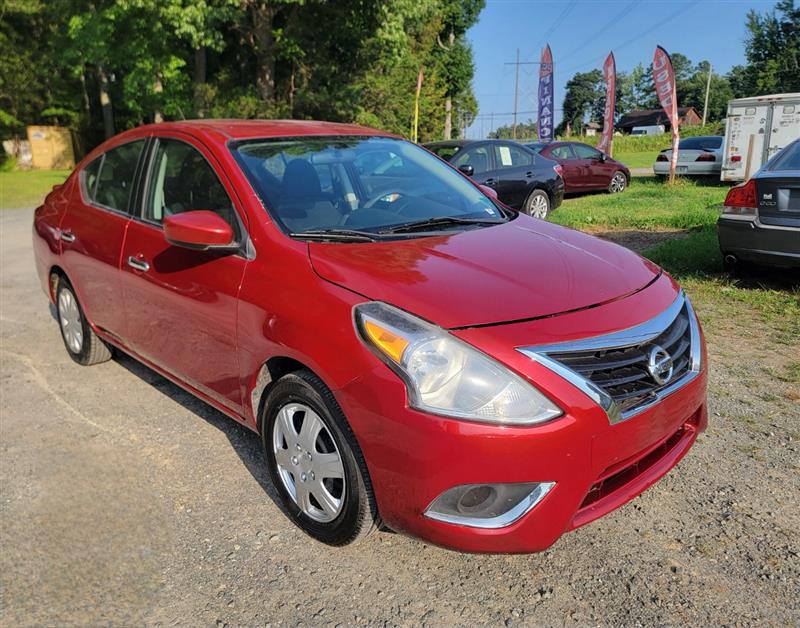 2015 NISSAN VERSA SV