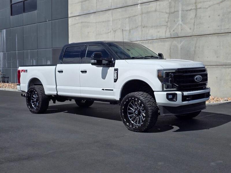 2022 FORD F-250 SUPER DUTY Lariat 4x4 4dr Crew Cab 6.8 ft. SB Pickup