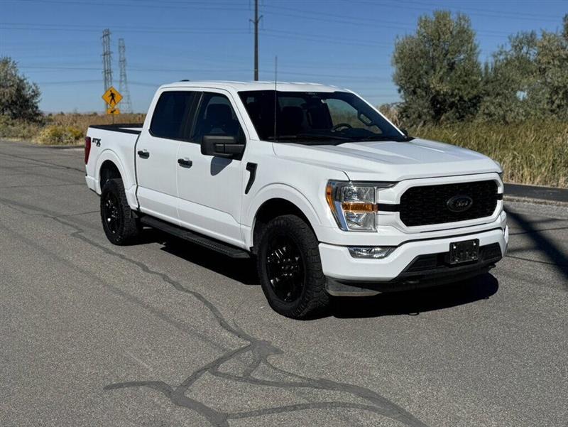 2022 FORD F-150 XLT 4x4 4dr SuperCrew 6.5 ft. SB