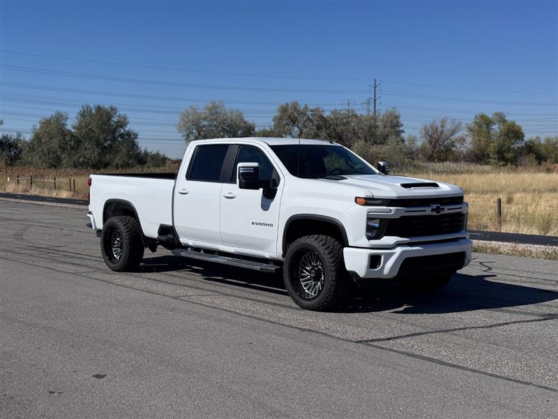 2024 CHEVROLET SILVERADO 2500HD LT 4x4 4dr Crew Cab LB
