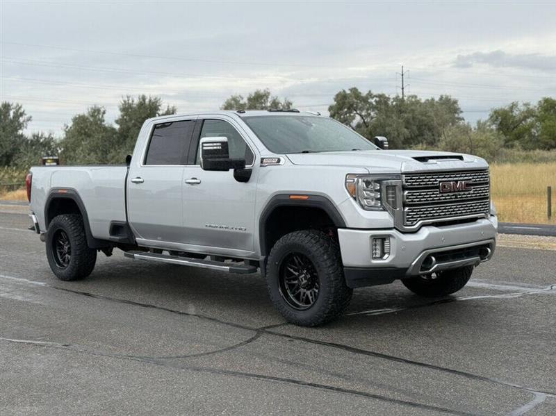 2021 GMC SIERRA 2500HD Denali 4x4 4dr Crew Cab LB