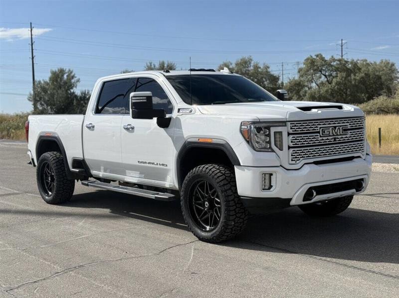 2020 GMC SIERRA 3500HD Denali 4x4 4dr Crew Cab SB SRW
