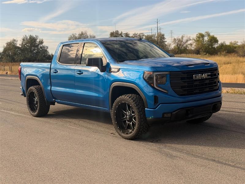 2022 GMC SIERRA 1500 Elevation 4x4 4dr Crew Cab 6.6 ft. SB