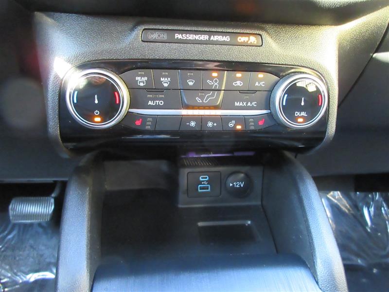 2022 Ford Escape SEL photo 14