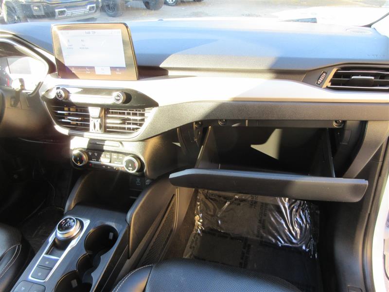 2022 Ford Escape SEL photo 27