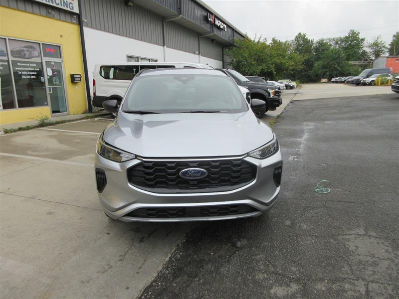 2024 Ford Escape ST-Line photo 11