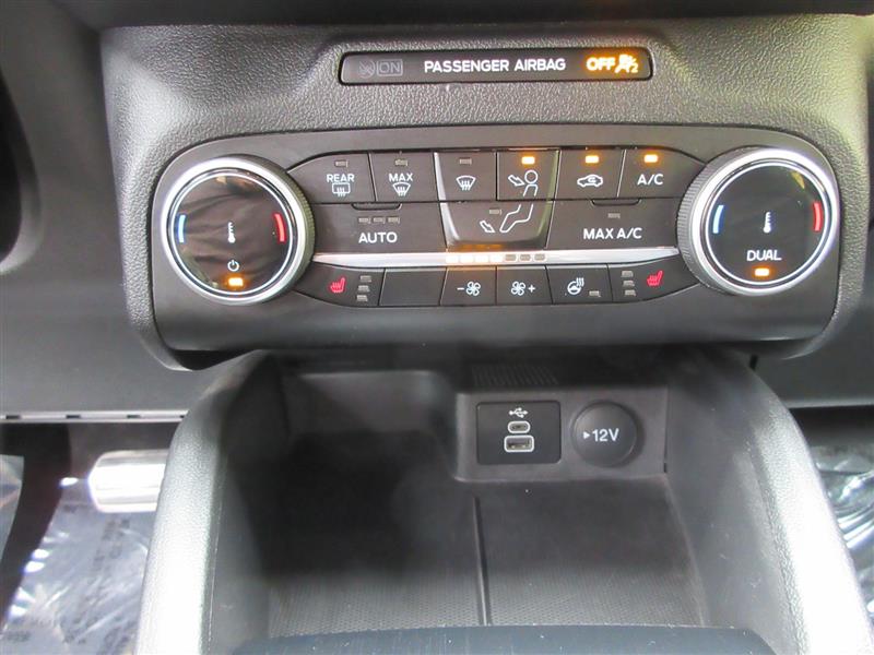2024 Ford Escape ST-Line photo 18