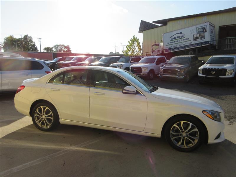 2016 Mercedes Benz C 300 photo 10