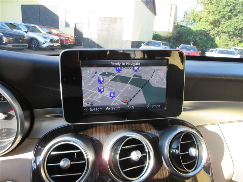 2016 Mercedes Benz C 300 photo 16