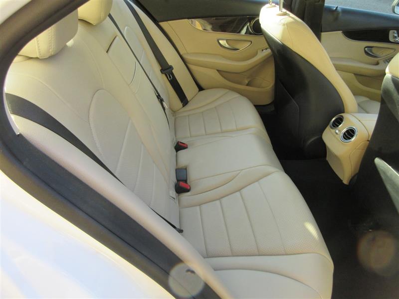 2016 Mercedes Benz C 300 photo 21